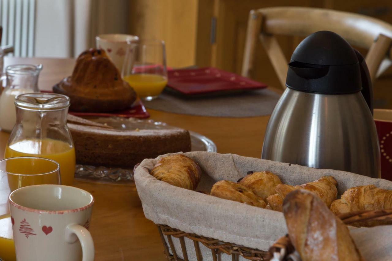 เล ช็องบร์ เช คริสติน Bed & Breakfast อูทรอทต์ ภายนอก รูปภาพ