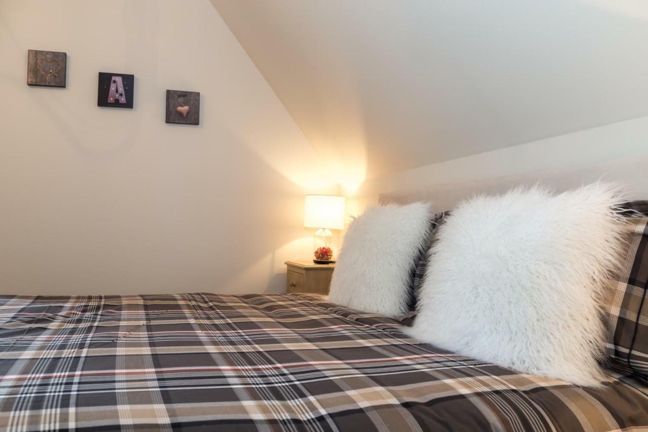 เล ช็องบร์ เช คริสติน Bed & Breakfast อูทรอทต์ ภายนอก รูปภาพ