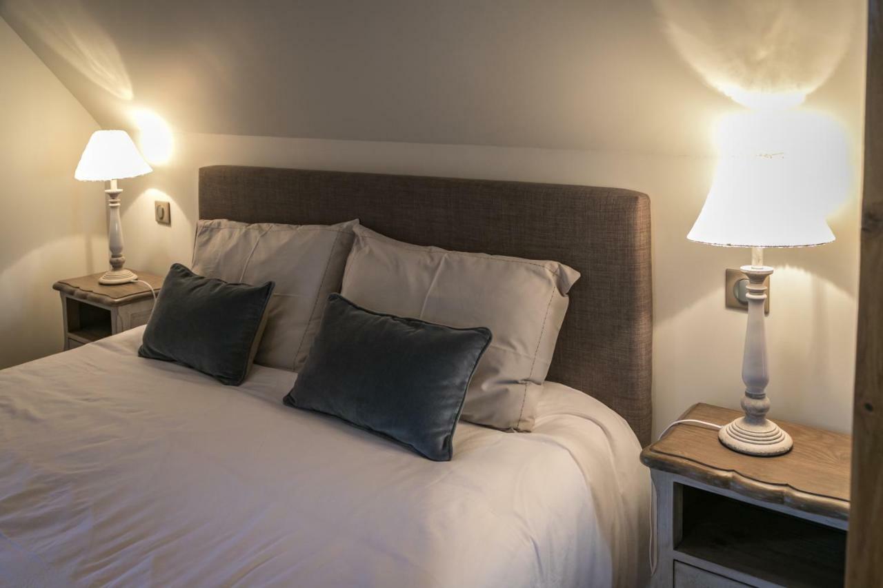 เล ช็องบร์ เช คริสติน Bed & Breakfast อูทรอทต์ ภายนอก รูปภาพ